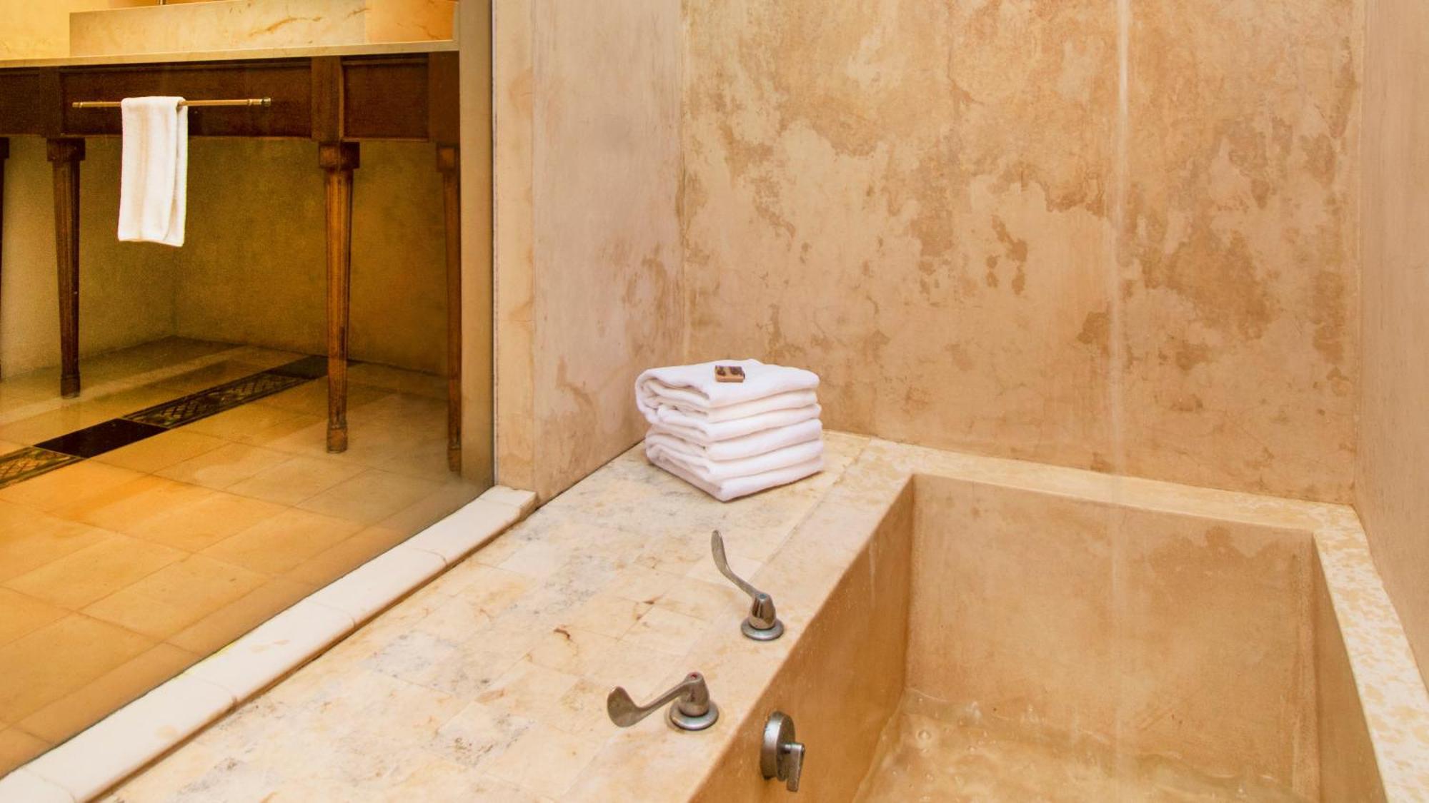 Rosas & Xocolate Boutique Hotel And Spa Merida, A Member Of Design Hotels Exterior foto